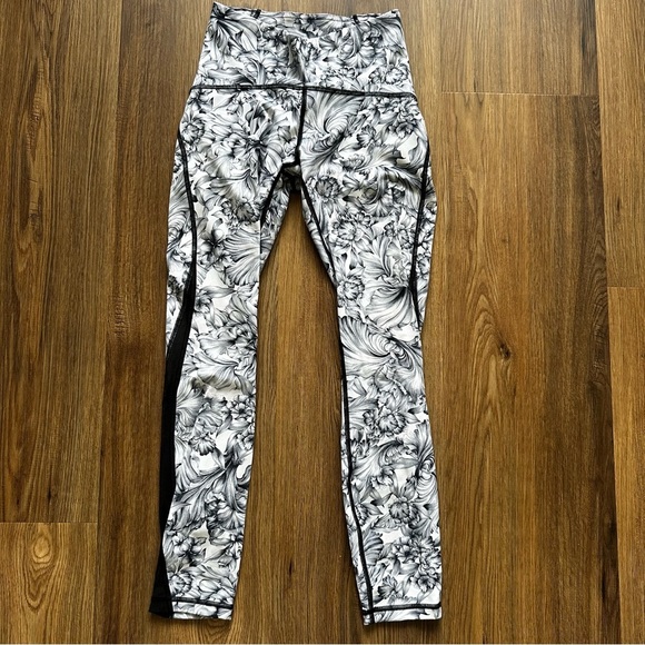 Lululemon Womens Train Times 7/8 Pant 25" Light Garden White Black 4 Mesh Panel - Picture 1 of 11
